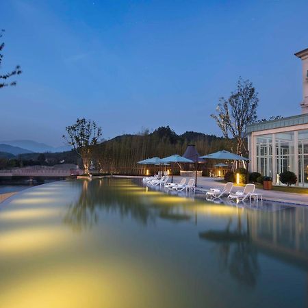 Hilton Garden Inn Hangzhou Lu'Niao Anji Exterior photo