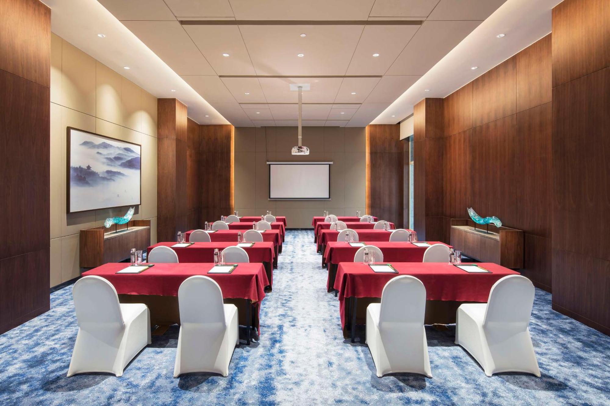 Hilton Garden Inn Hangzhou Lu'Niao Anji Exterior photo