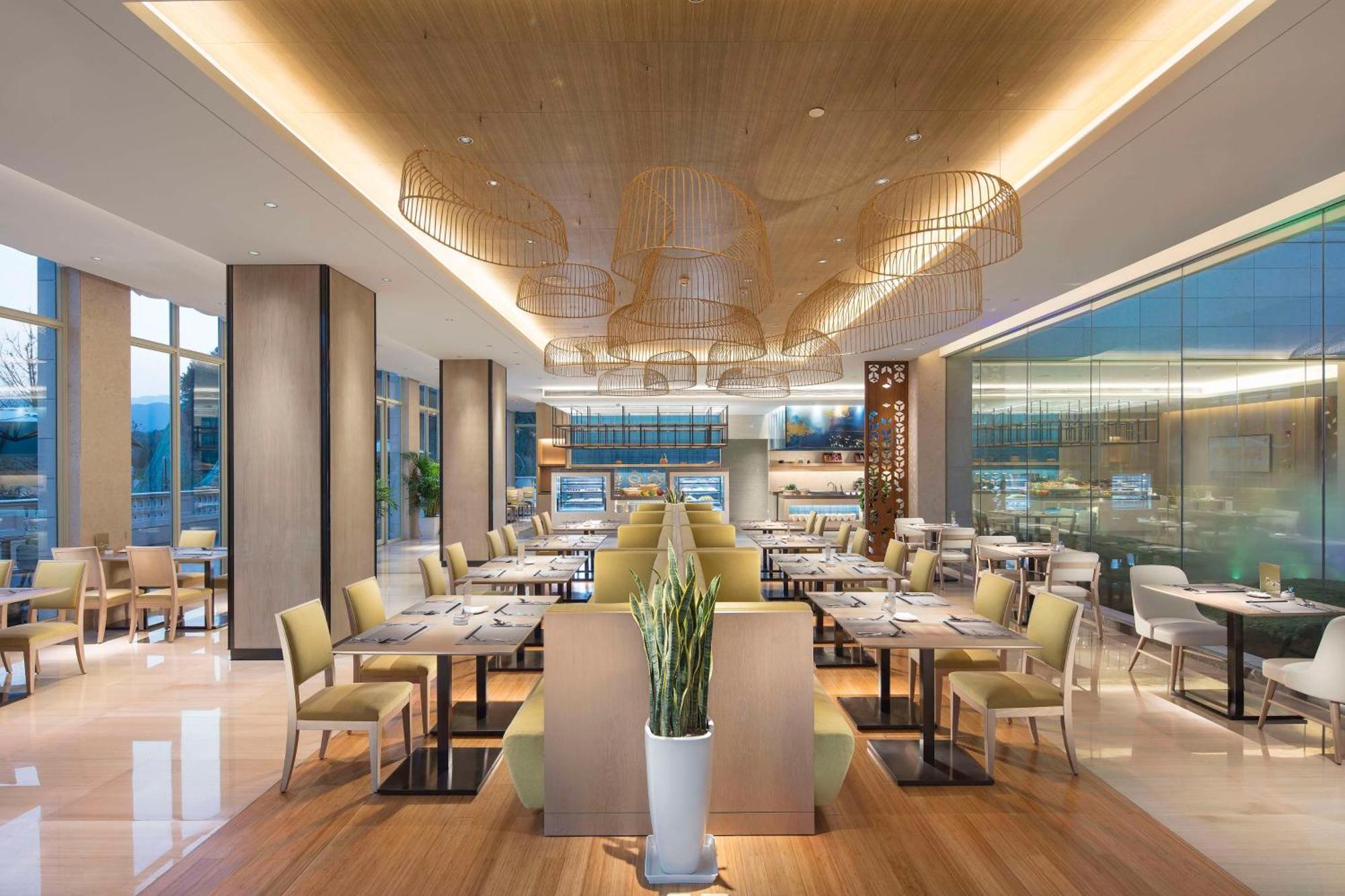 Hilton Garden Inn Hangzhou Lu'Niao Anji Exterior photo